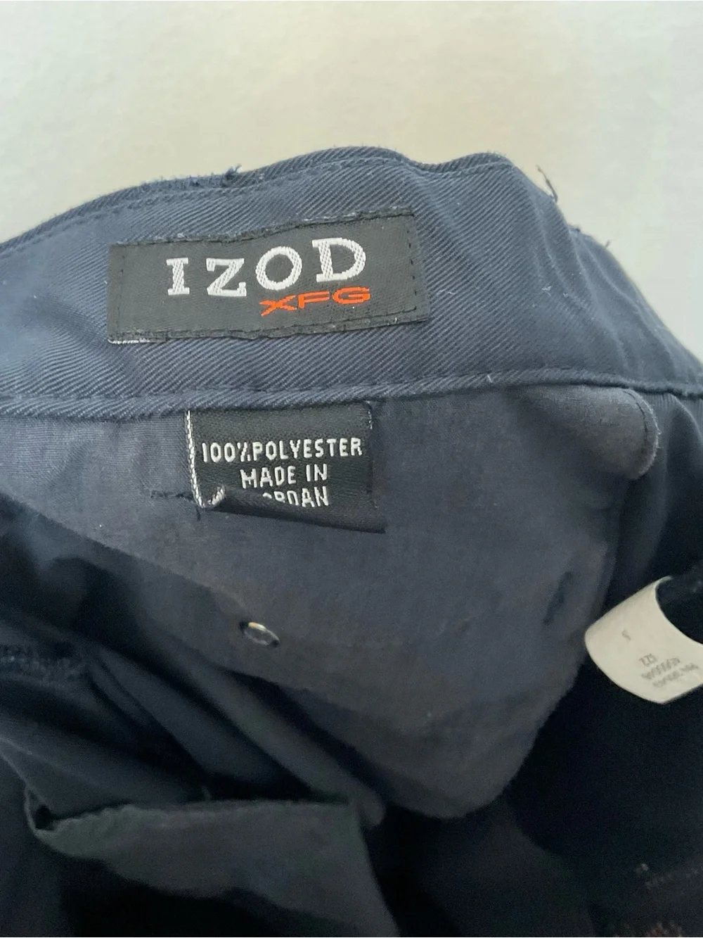 IZOD XFG Navy Blue Elastic Waist Flat Front Golf Shorts Size 38 Men's Preppy